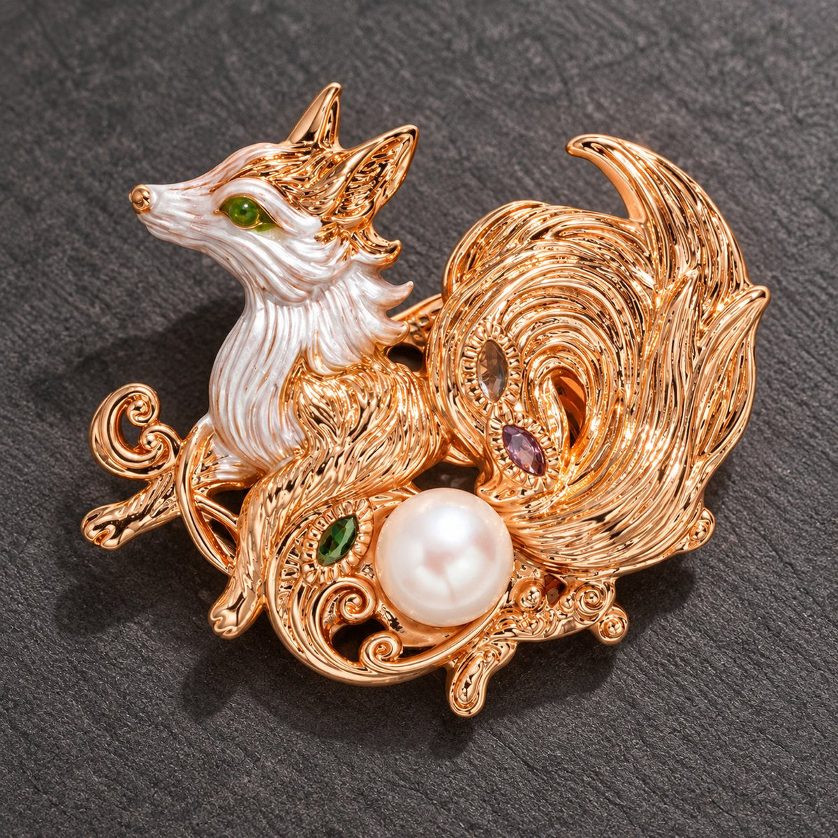 YC024 Rose Gold Tone freshwater pearl fox brooch, full front view